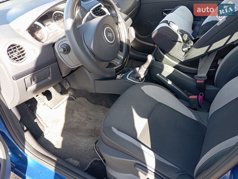 Универсал Renault Clio 2010 в Львове