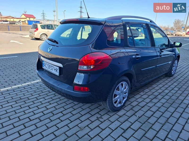 Универсал Renault Clio 2009 в Нововолынске