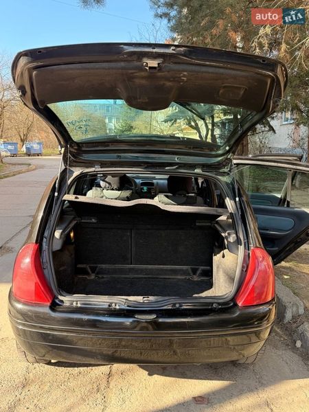 Хетчбек Renault Clio 2005 в Мукачевому