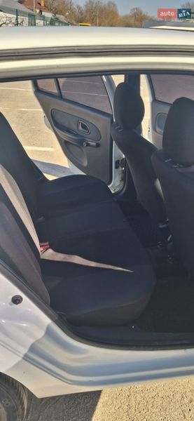 Хетчбек Renault Clio 2005 в Ужгороді