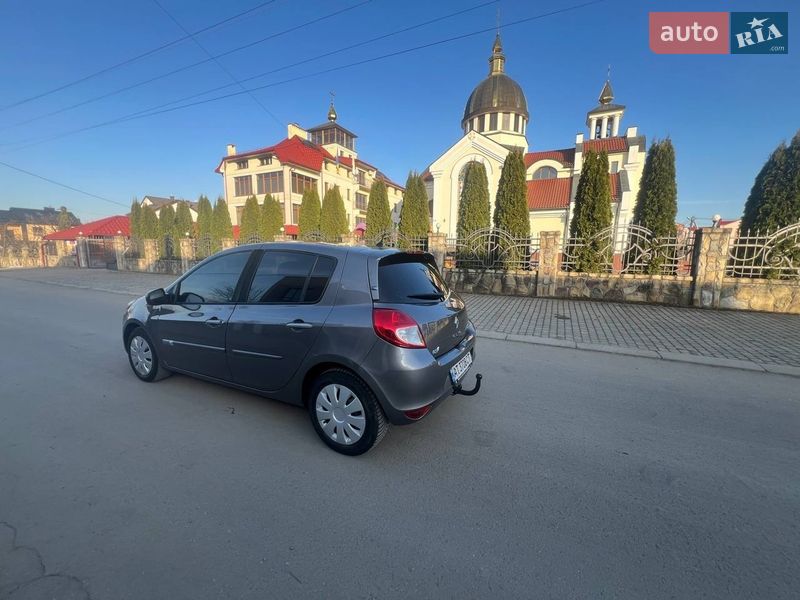 Хэтчбек Renault Clio 2011 в Ивано-Франковске