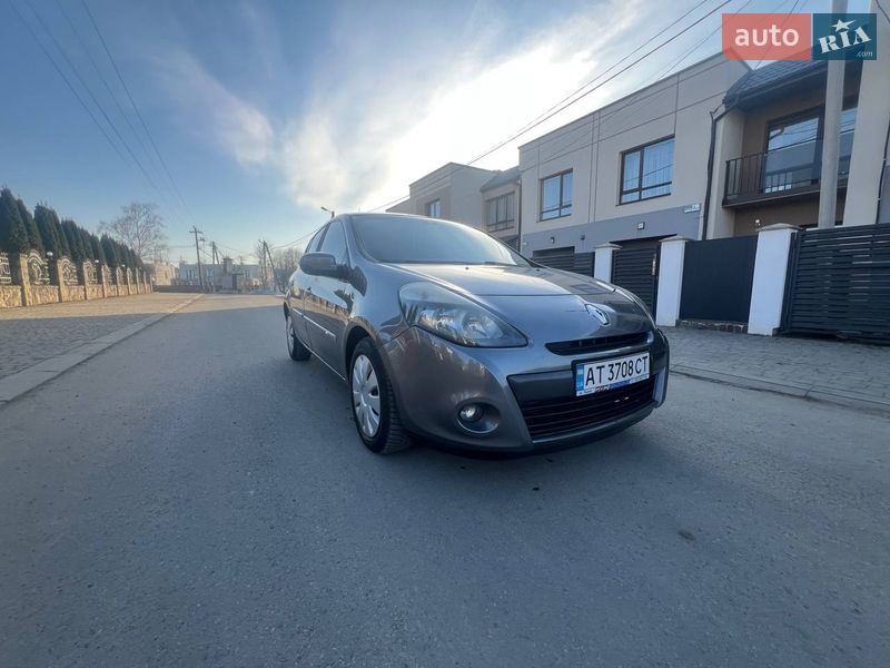 Хэтчбек Renault Clio 2011 в Ивано-Франковске