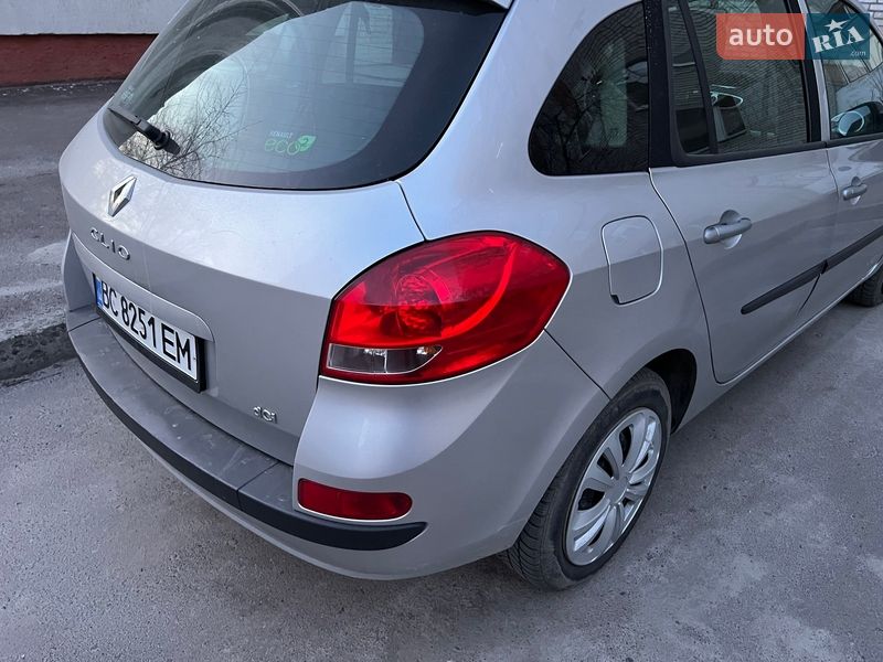 Универсал Renault Clio 2011 в Львове
