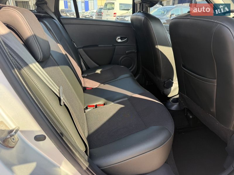Универсал Renault Clio 2012 в Ровно