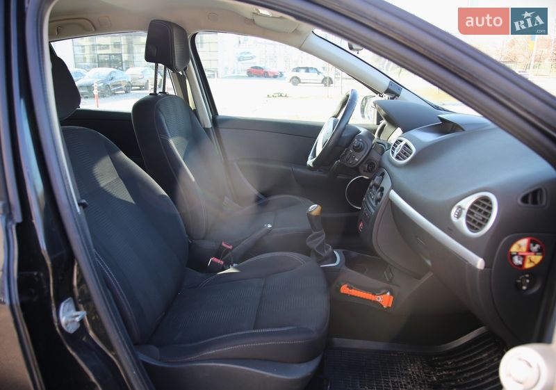 Универсал Renault Clio 2010 в Харькове