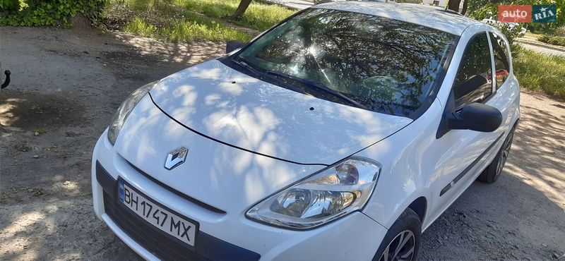 Хэтчбек Renault Clio 2010 в Одессе фото 5 Хэтчбек Renault Clio 2010 в Одессе