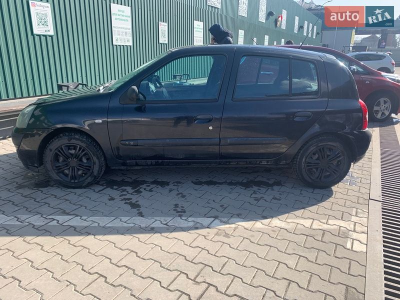 Хэтчбек Renault Clio 2006 в Черновцах