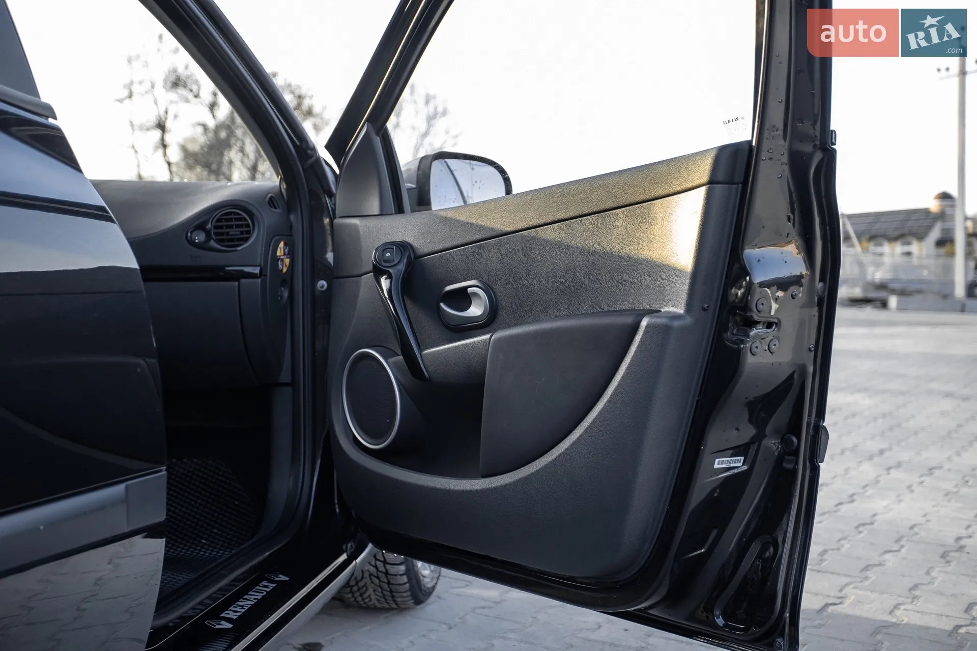2011 Renault Clio - мініатюра 31