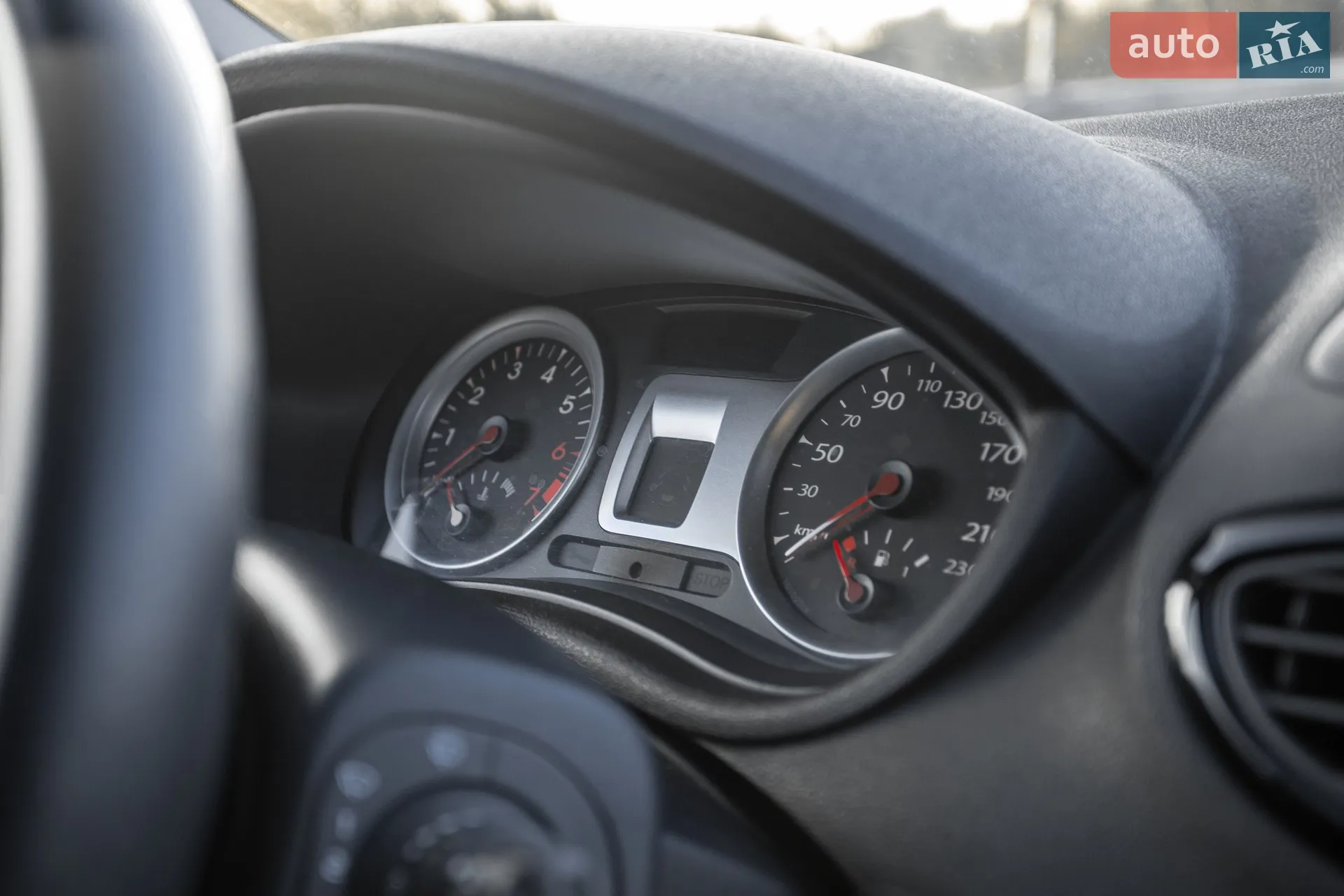 2011 Renault Clio - мініатюра 39