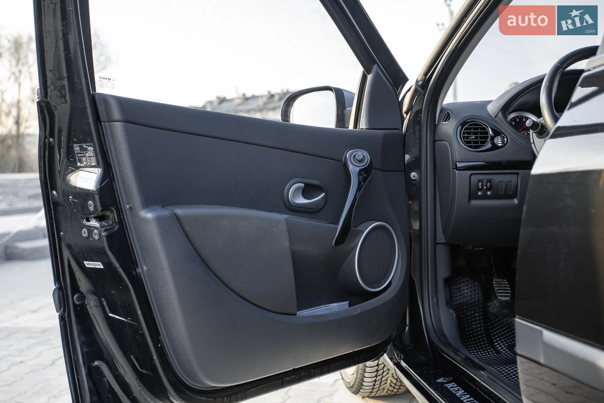 2011 Renault Clio - мініатюра 44