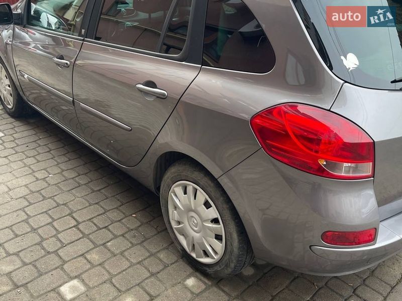 Універсал Renault Clio 2010 в Коломиї