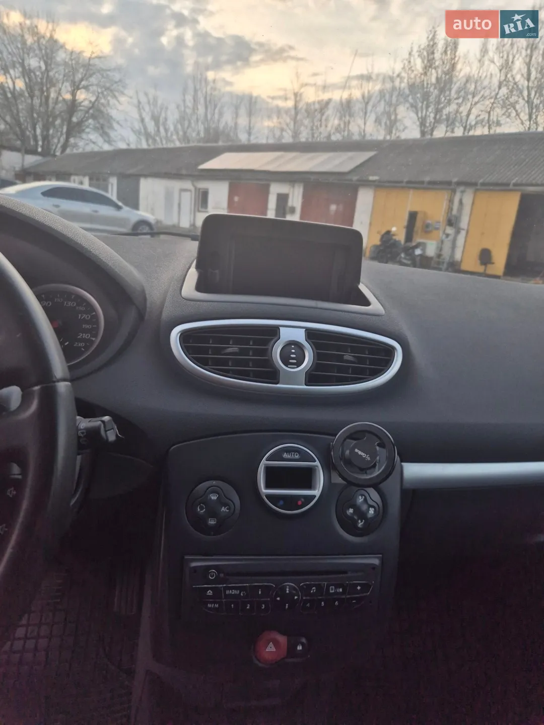 2010 Renault Clio - мініатюра 15