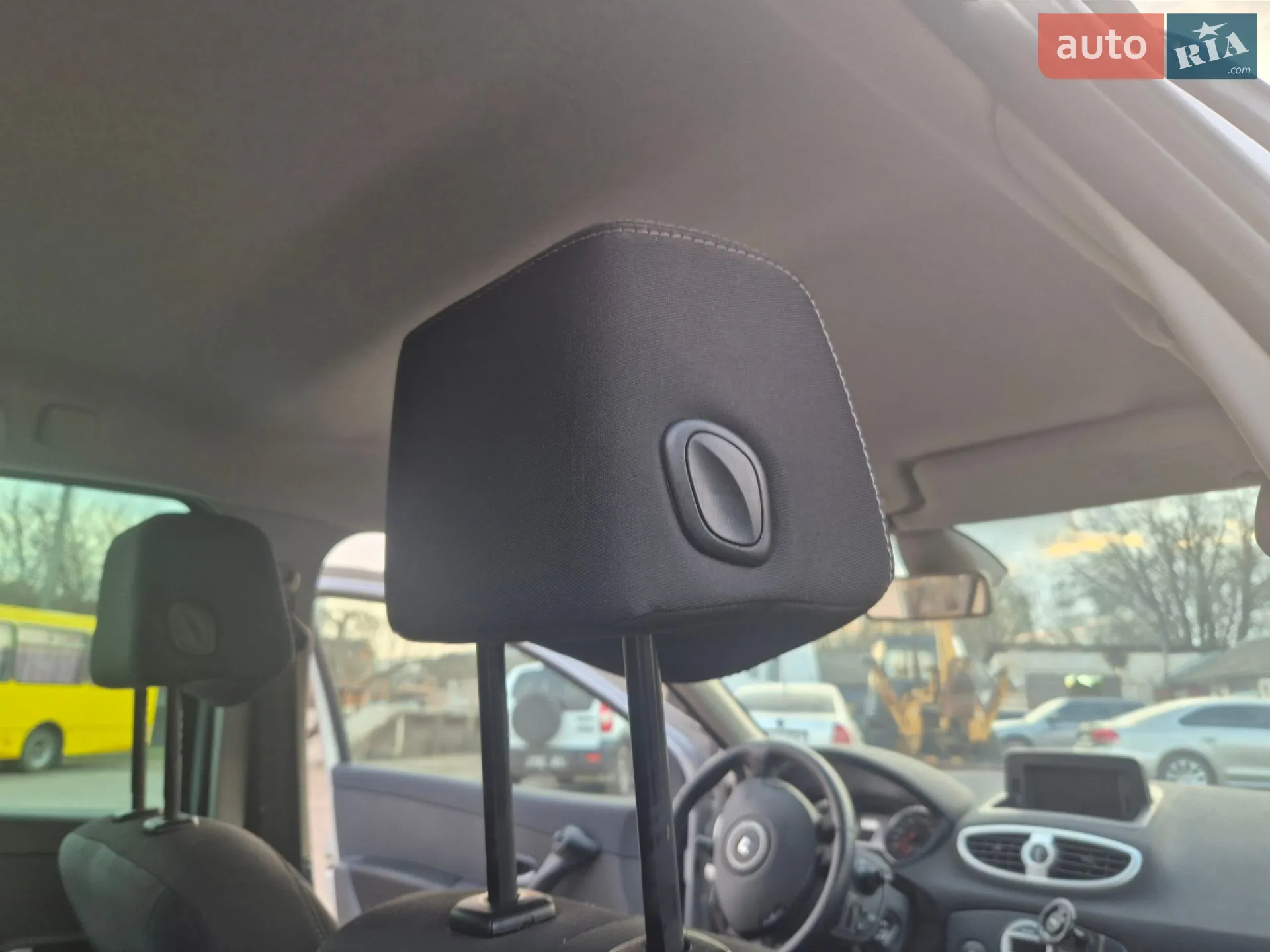 2010 Renault Clio - мініатюра 22