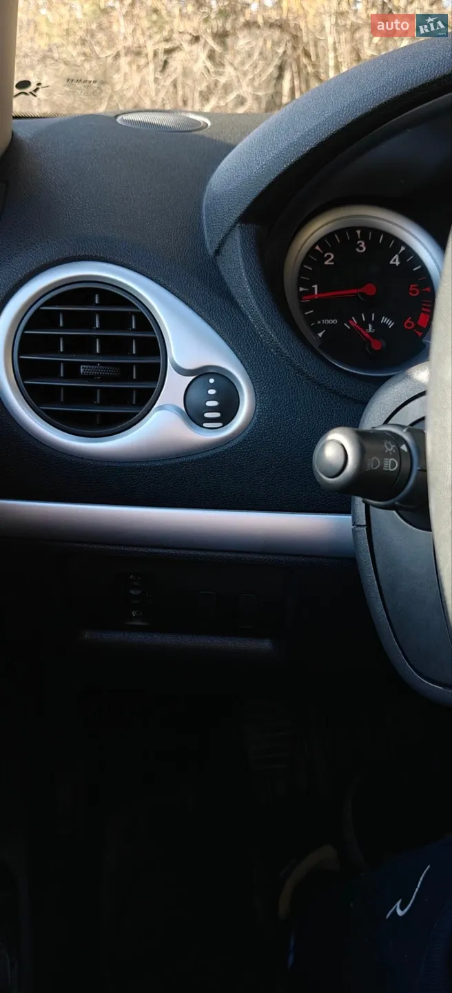 2012 Renault Clio - мініатюра 17