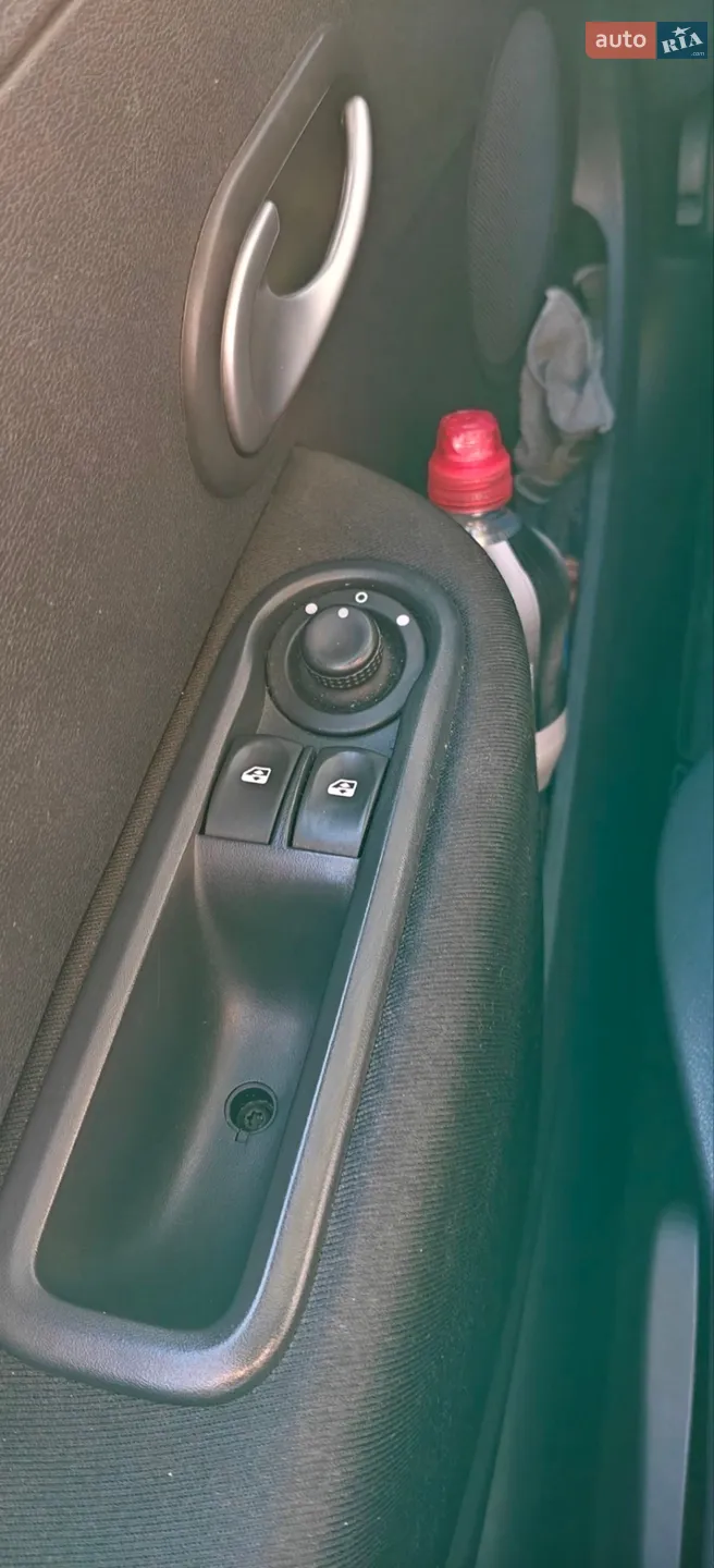 2012 Renault Clio - мініатюра 18