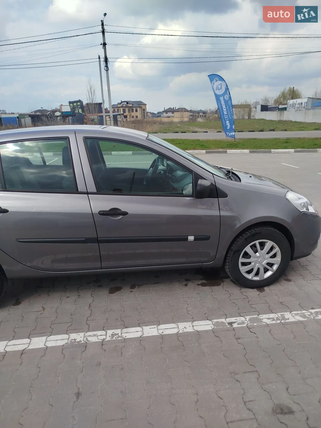 2010 Renault Clio - мініатюра 9