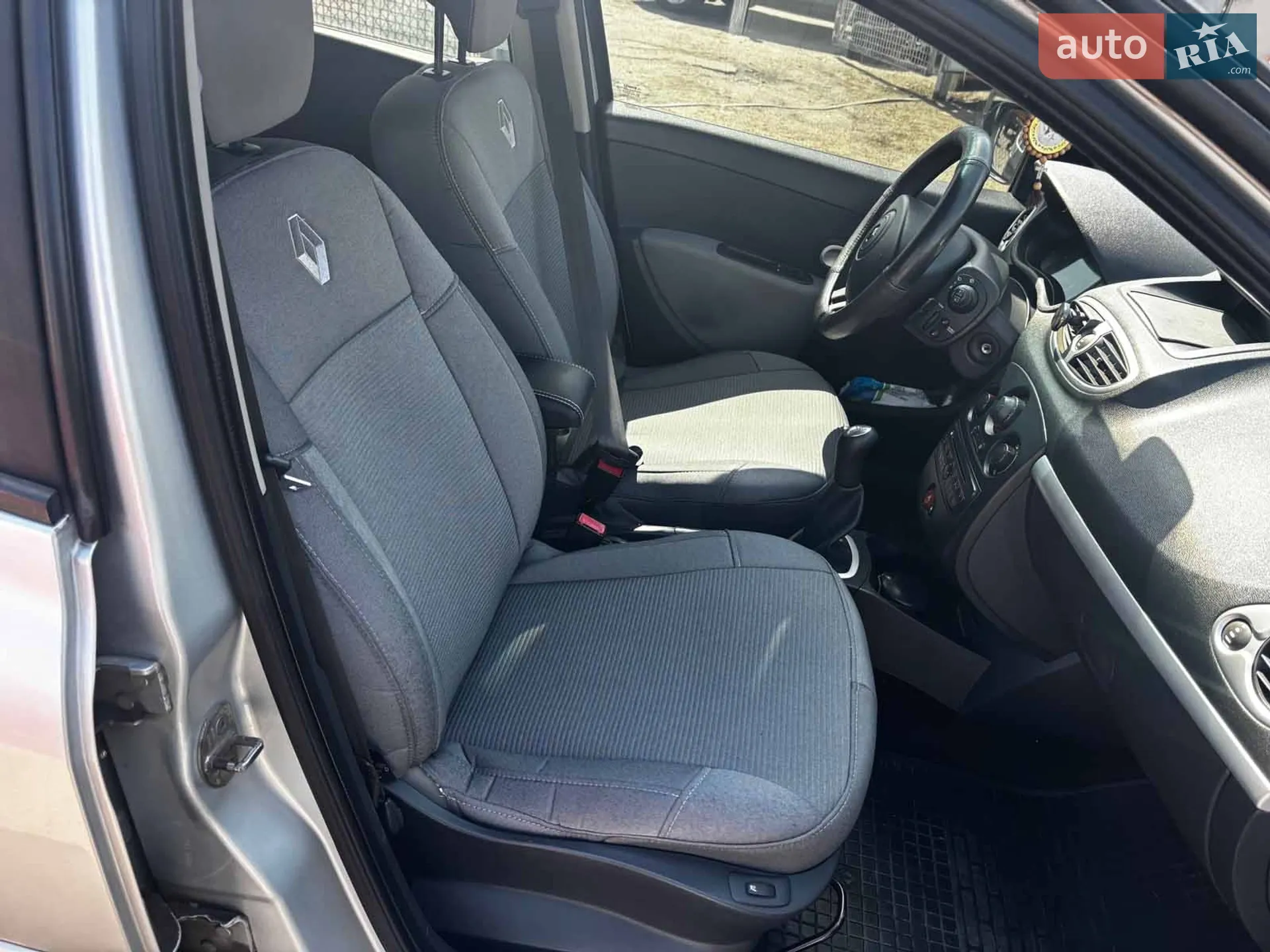 2011 Renault Clio - мініатюра 17