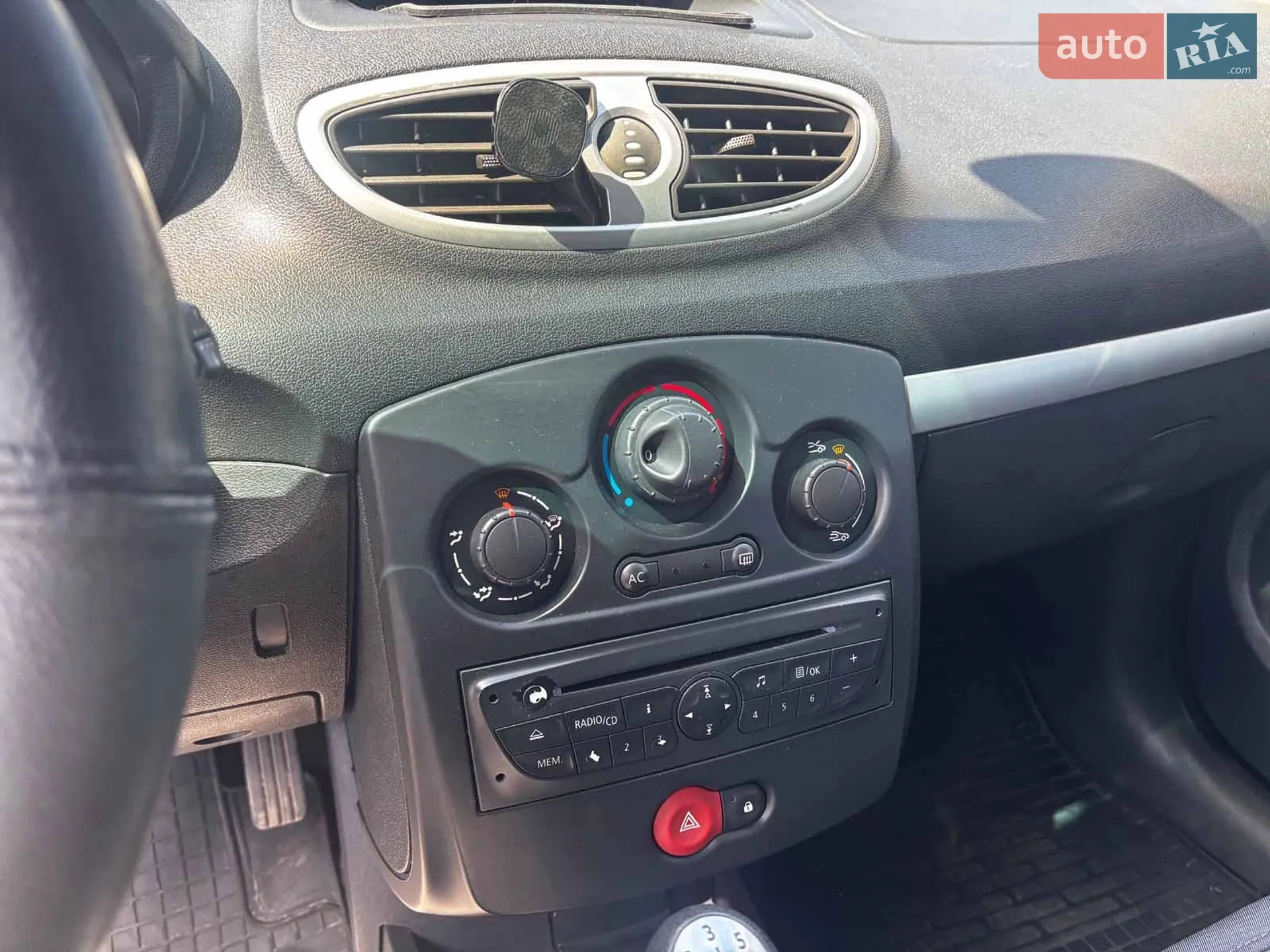 2011 Renault Clio - мініатюра 21