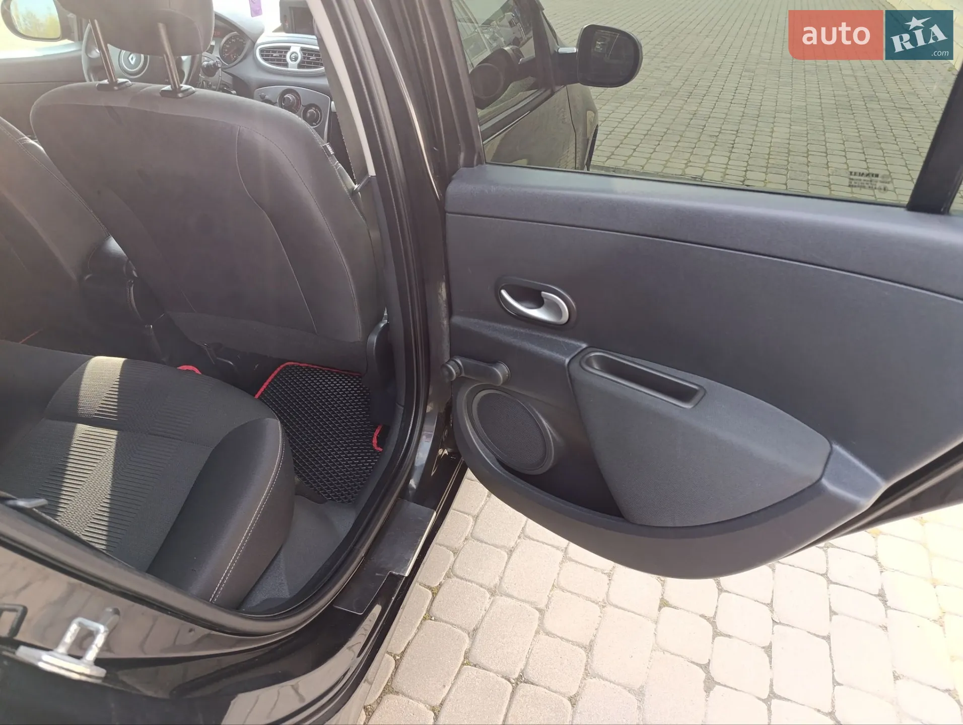 2011 Renault Clio - мініатюра 32
