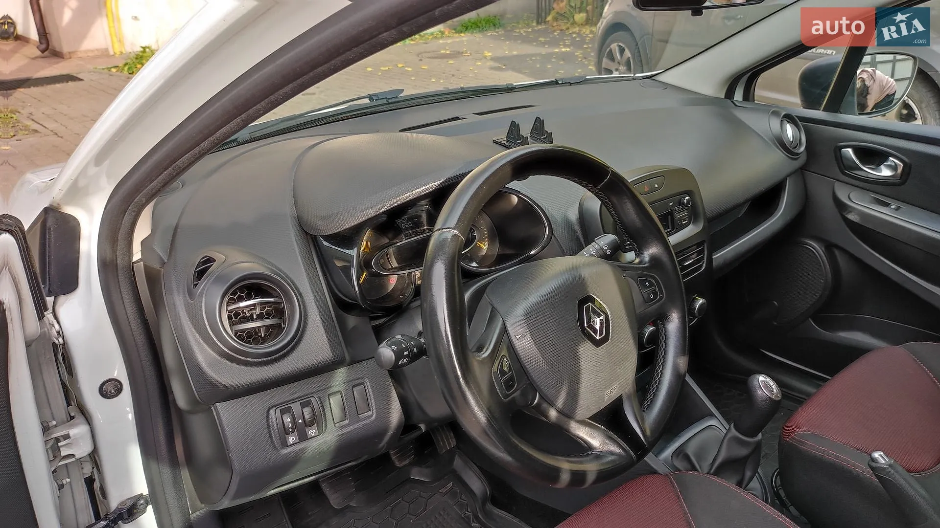 2015 Renault Clio - мініатюра 44