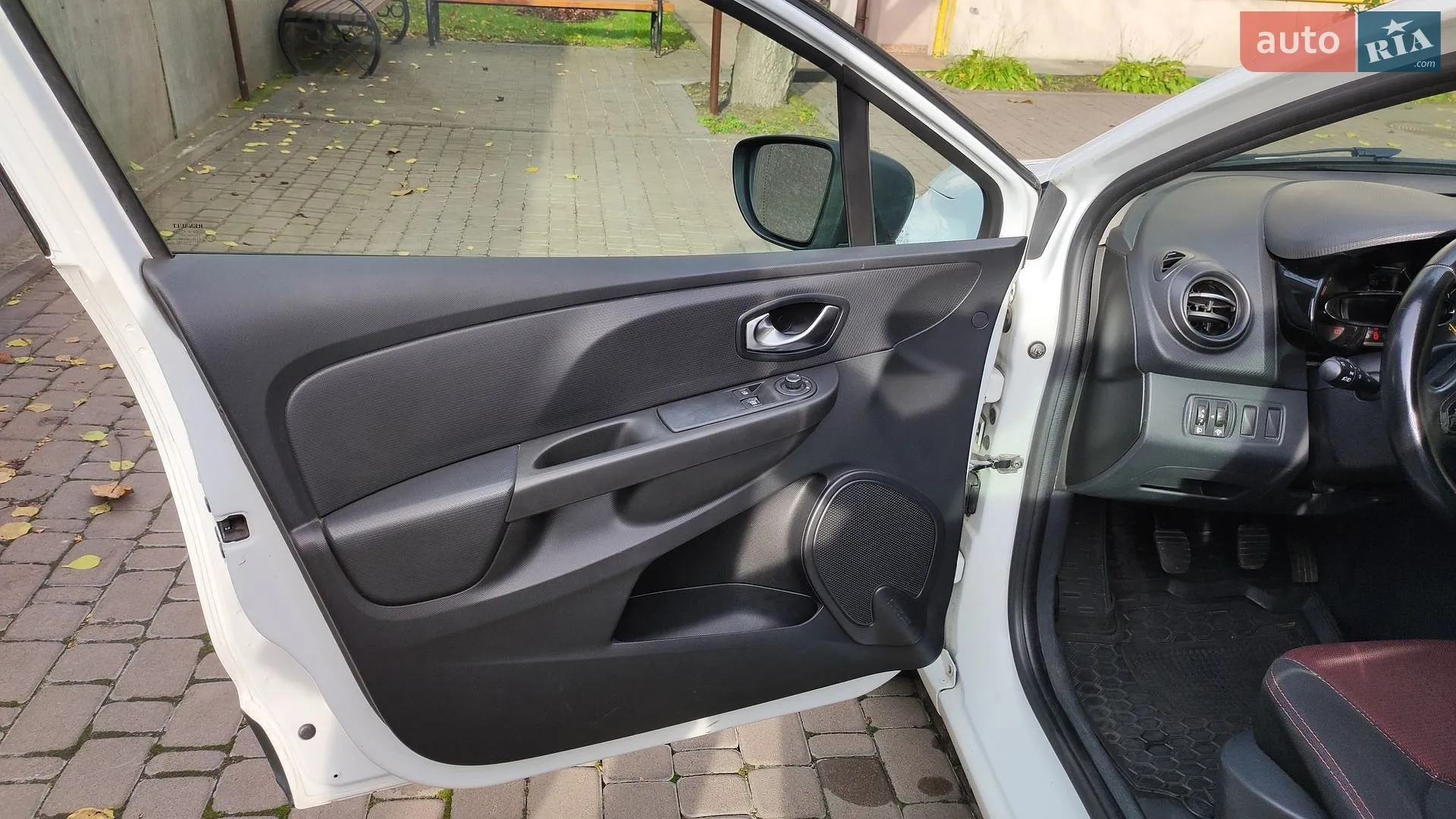 2015 Renault Clio - мініатюра 45