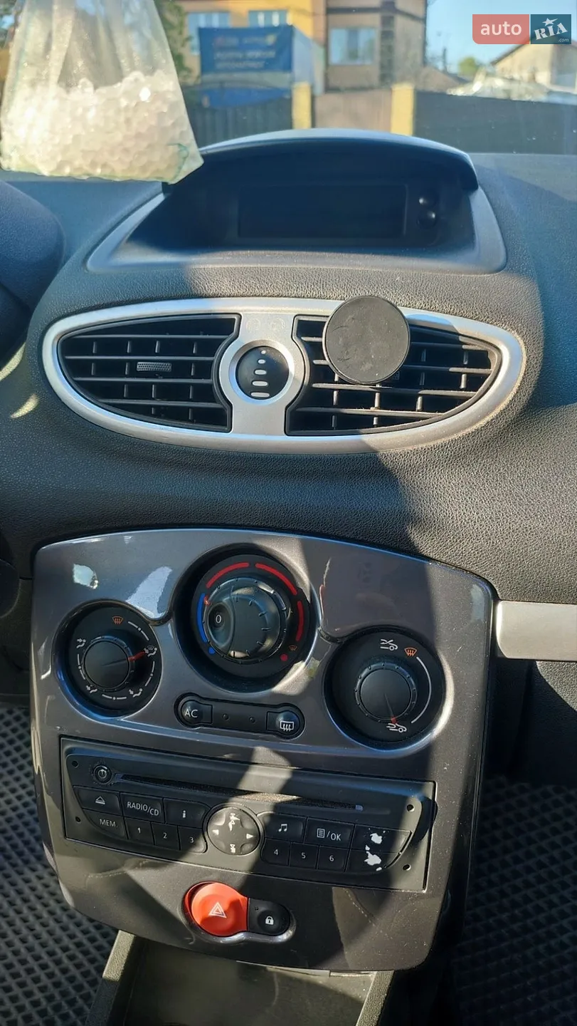 2011 Renault Clio - мініатюра 3