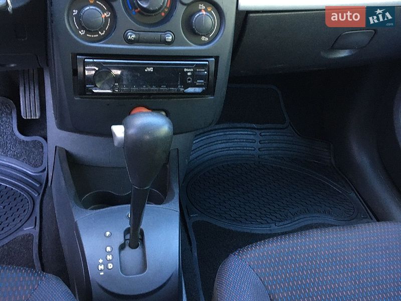 Хэтчбек Renault Clio 2008 в Виннице