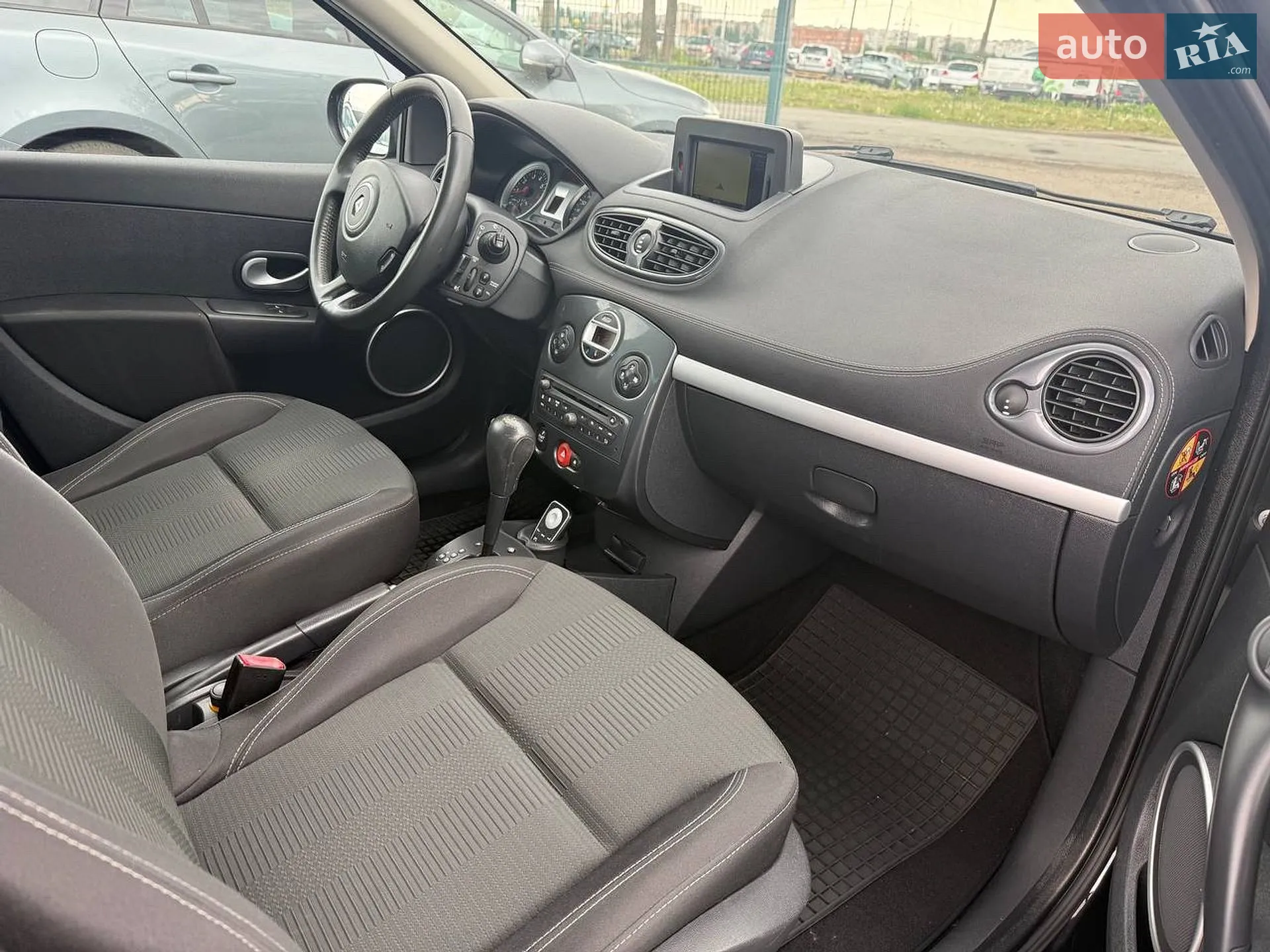 2011 Renault Clio - мініатюра 21