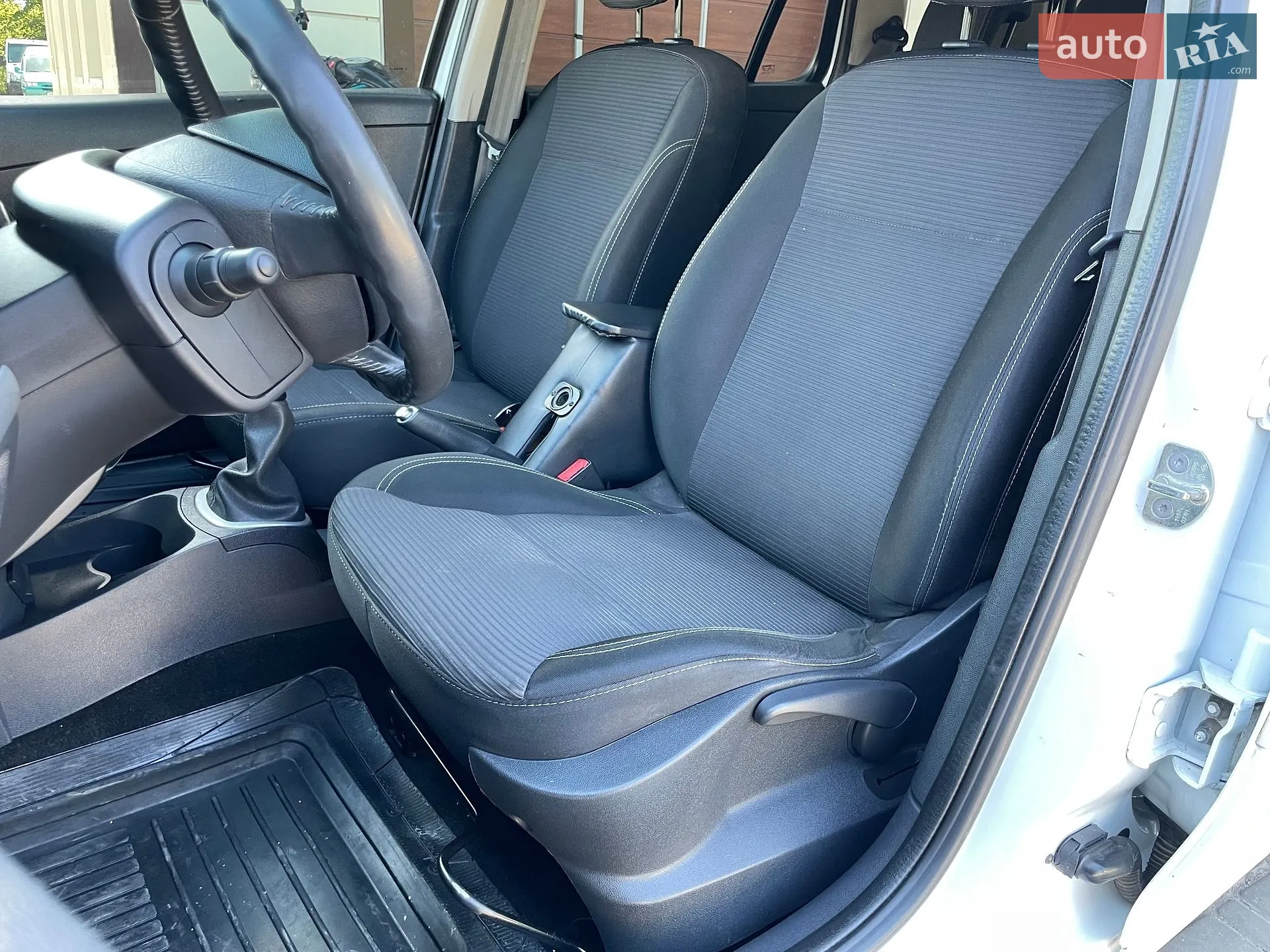 2012 Renault Clio - мініатюра 25
