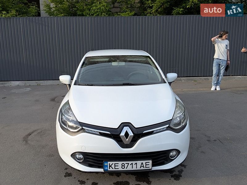 Хэтчбек Renault Clio 2013 в Днепре