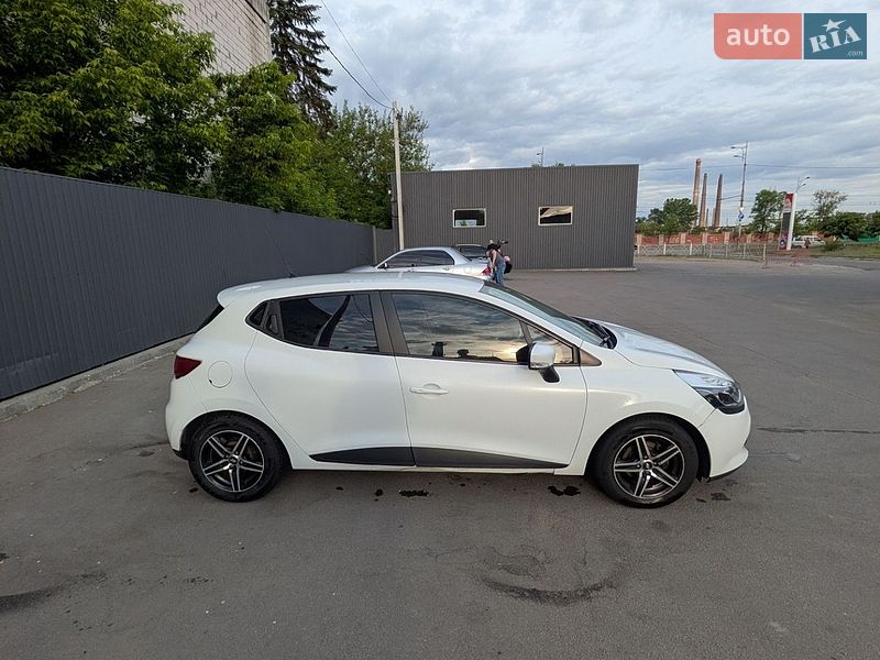 Хэтчбек Renault Clio 2013 в Днепре
