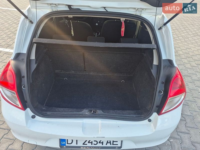 Хэтчбек Renault Clio 2010 в Дубно