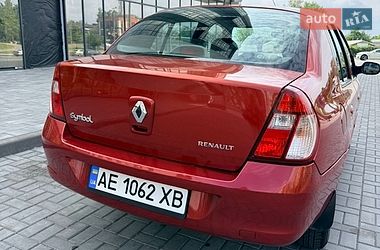 Седан Renault Clio 2007 в Днепре