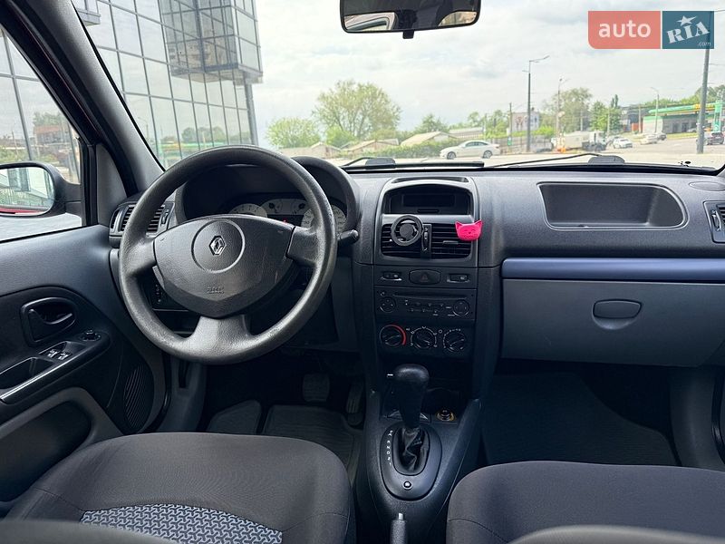 Седан Renault Clio 2007 в Днепре