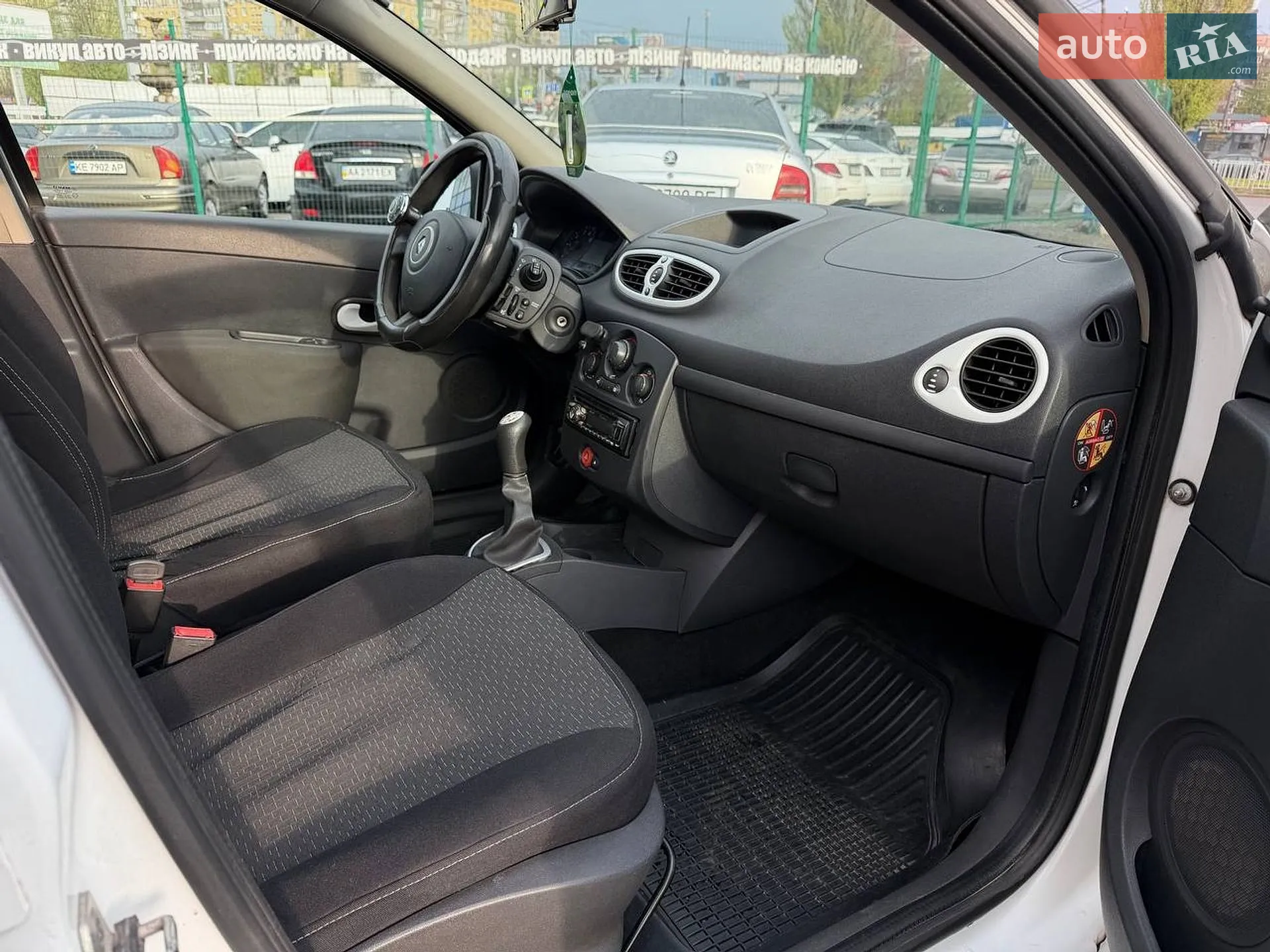 2012 Renault Clio - мініатюра 15