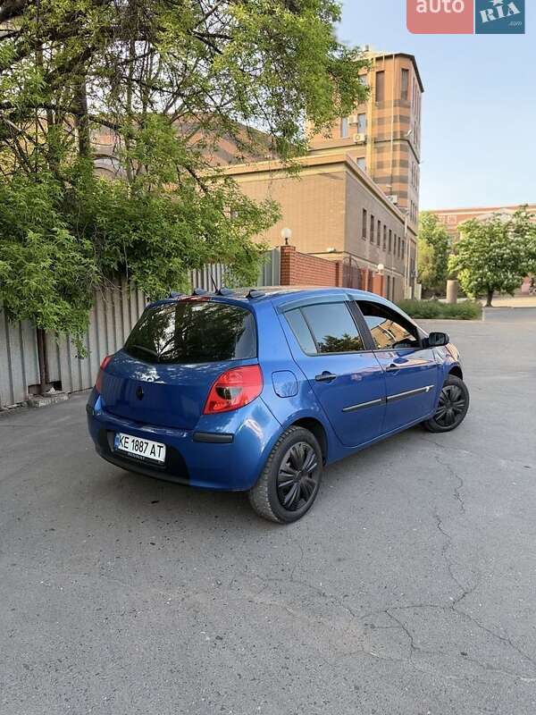 Хетчбек Renault Clio 2007 в Кривому Розі фото 6 Хетчбек Renault Clio 2007 в Кривому Розі