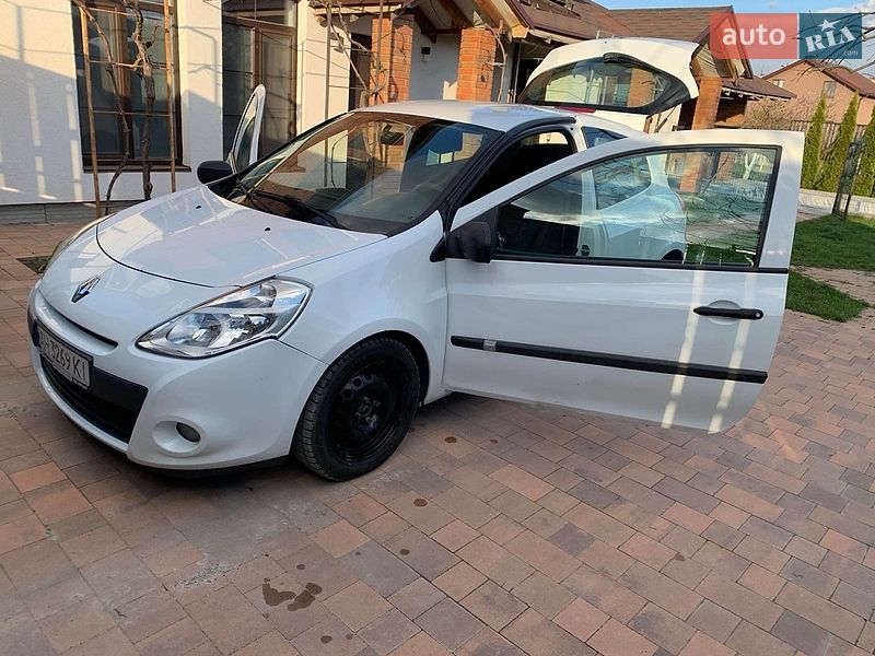 Renault Clio 2011 Renault Clio 2011