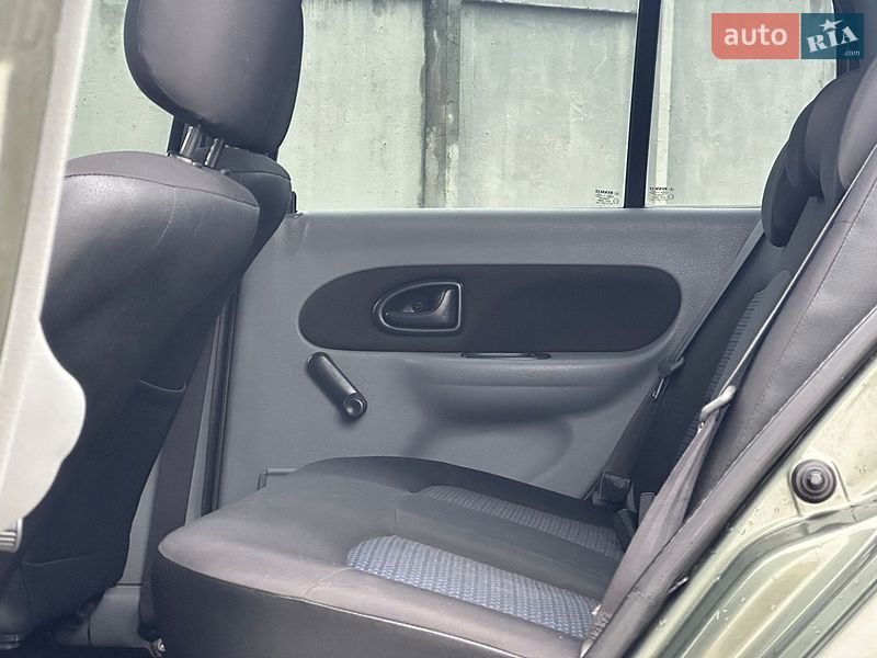 Седан Renault Clio 2007 в Дрогобичі