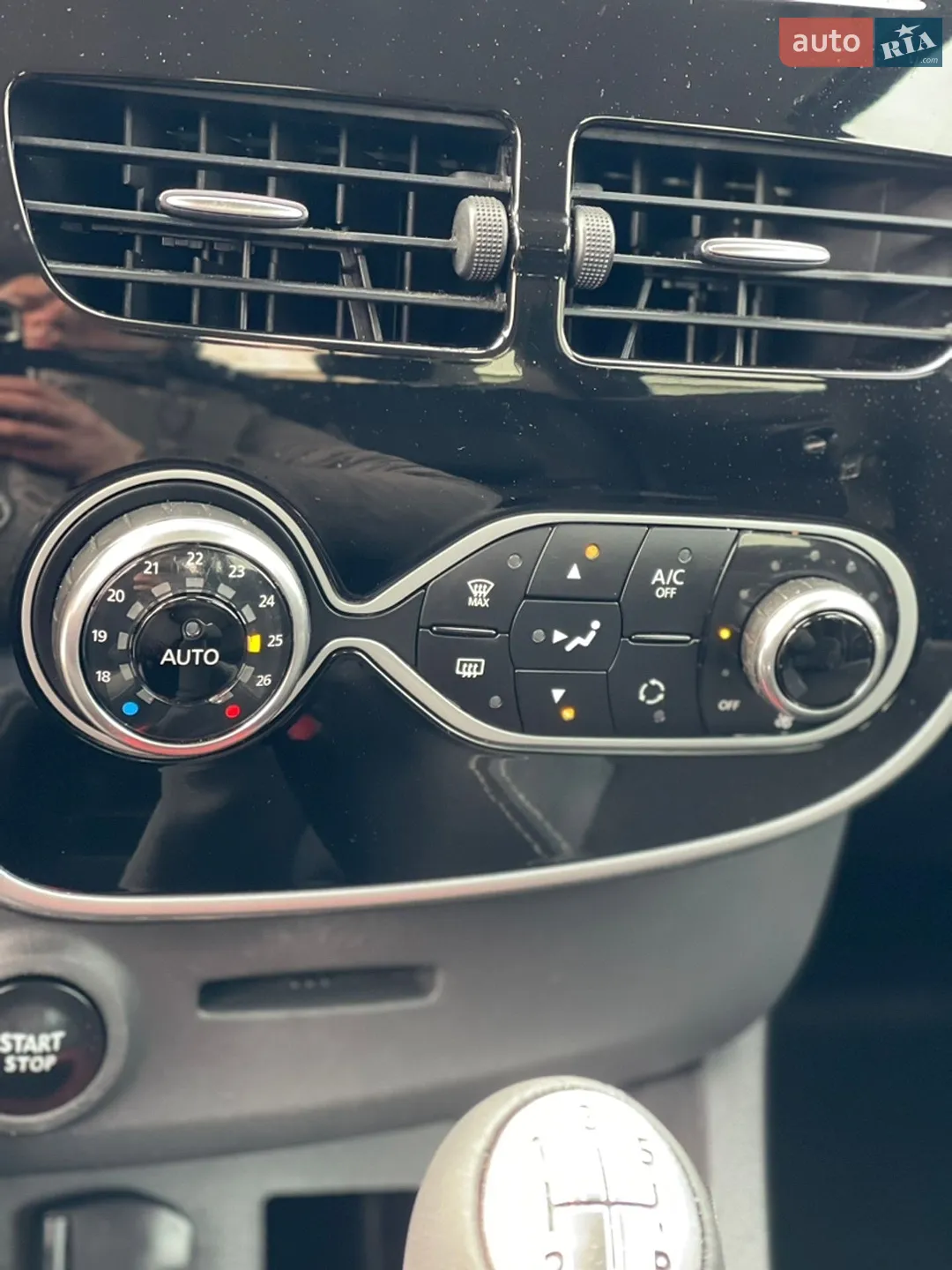 2017 Renault Clio - мініатюра 9