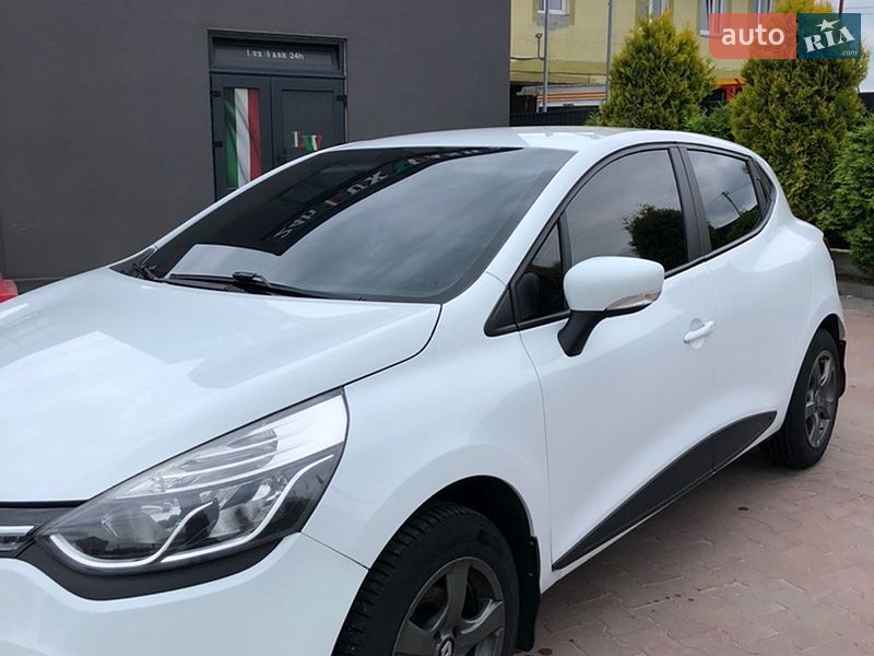 Хетчбек Renault Clio 2015 в Долині