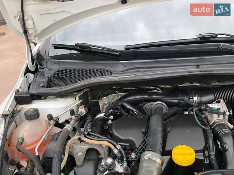 Хетчбек Renault Clio 2015 в Долині