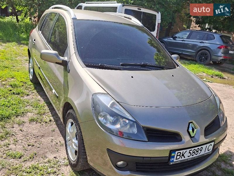Универсал Renault Clio 2008 в Гайсине
