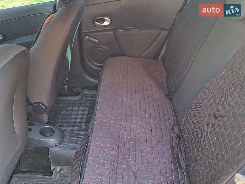 Универсал Renault Clio 2008 в Гайсине