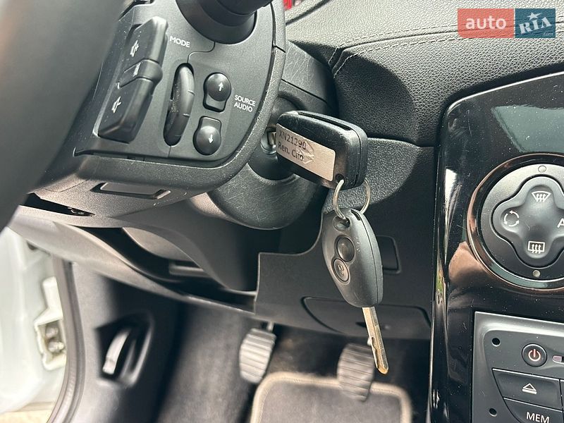Універсал Renault Clio 2011 в Житомирі фото 43 Універсал Renault Clio 2011 в Житомирі