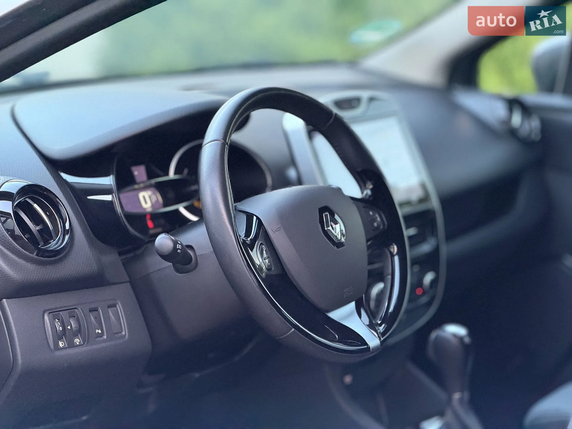 2015 Renault Clio - мініатюра 14