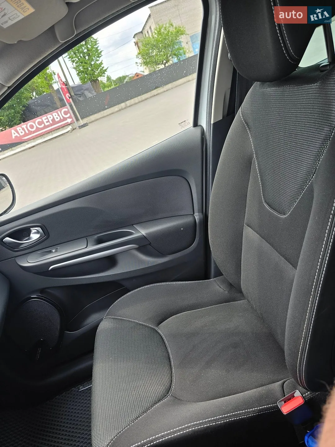2015 Renault Clio - мініатюра 8