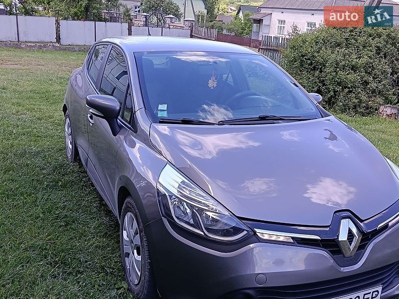 Хэтчбек Renault Clio 2015 в Бурштыне