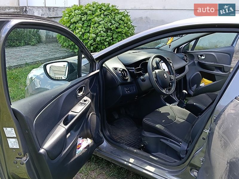Хэтчбек Renault Clio 2015 в Бурштыне