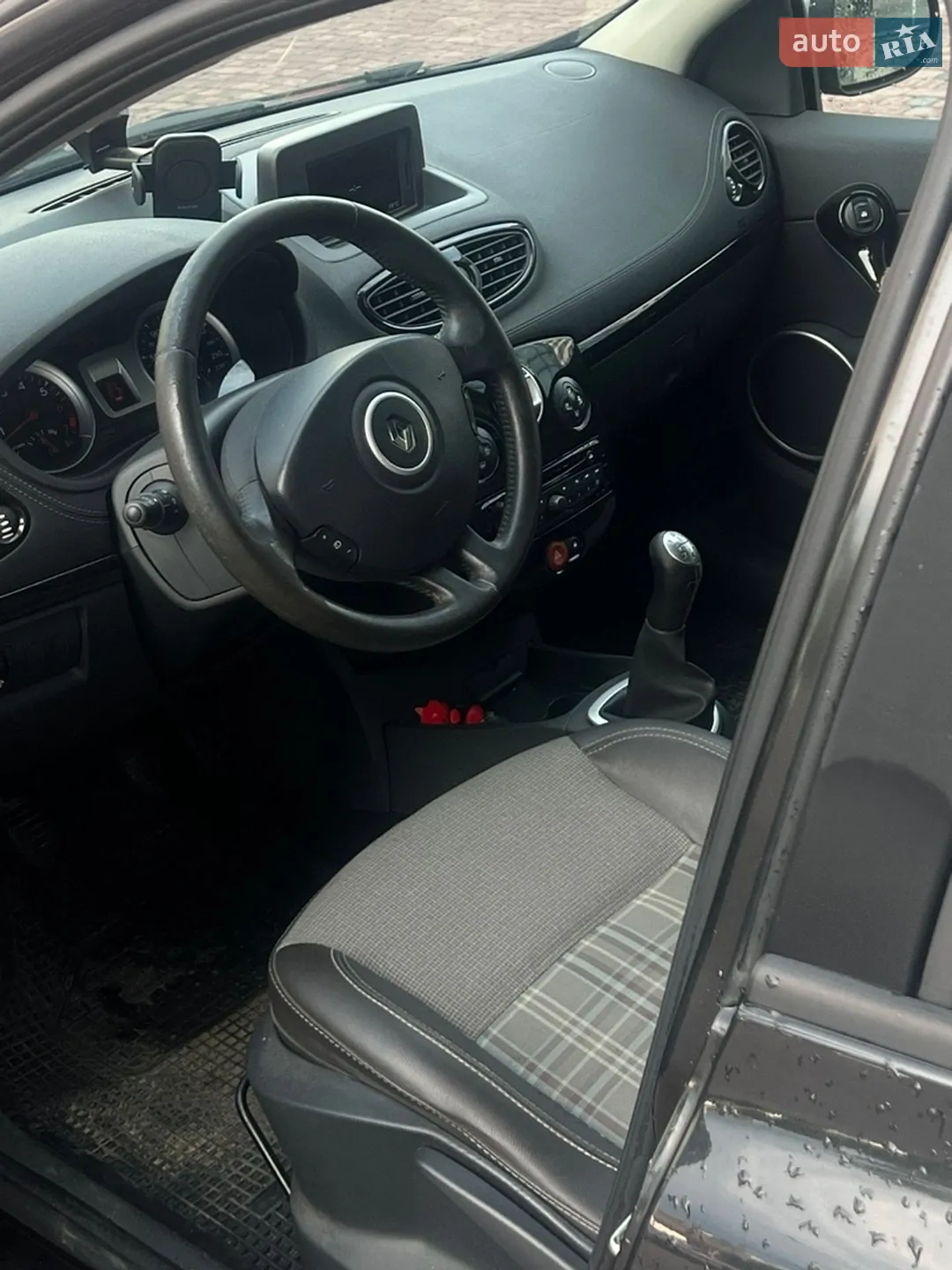 2011 Renault Clio - мініатюра 8