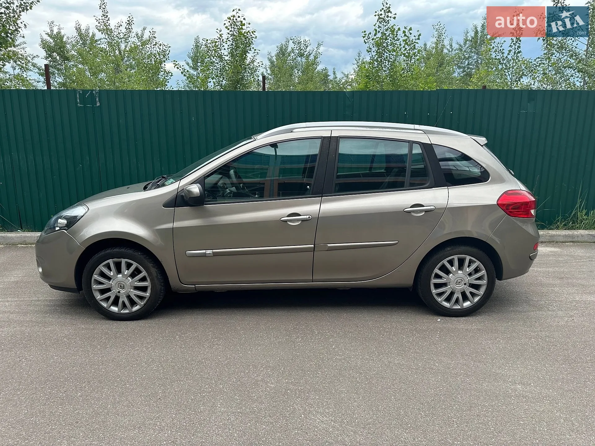 2010 Renault Clio - мініатюра 3